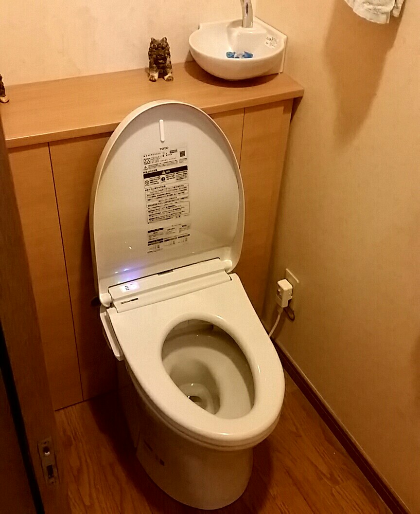 トイレ便器交換した結果が嬉しい限りになりました。 佐賀県佐賀市で注文住宅なら弟子丸建設へお任せください。